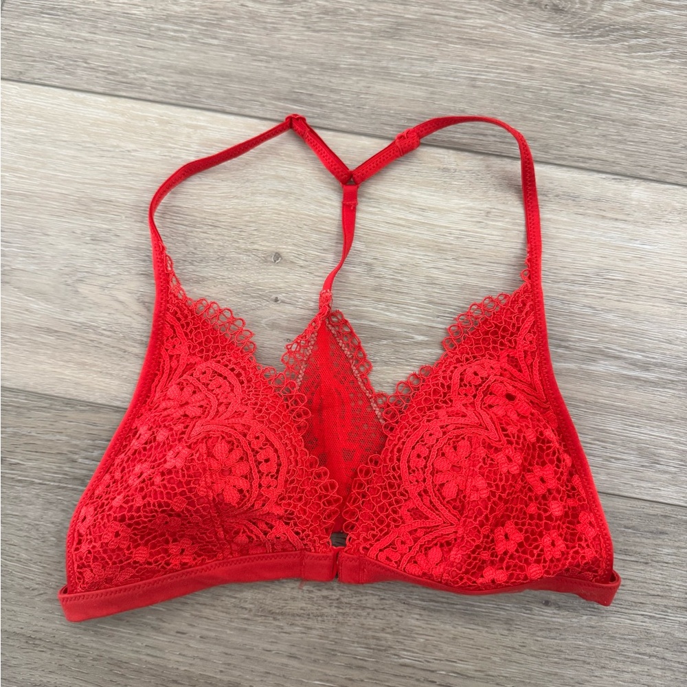 Victorias Secret Elegant Red Lace Bralette